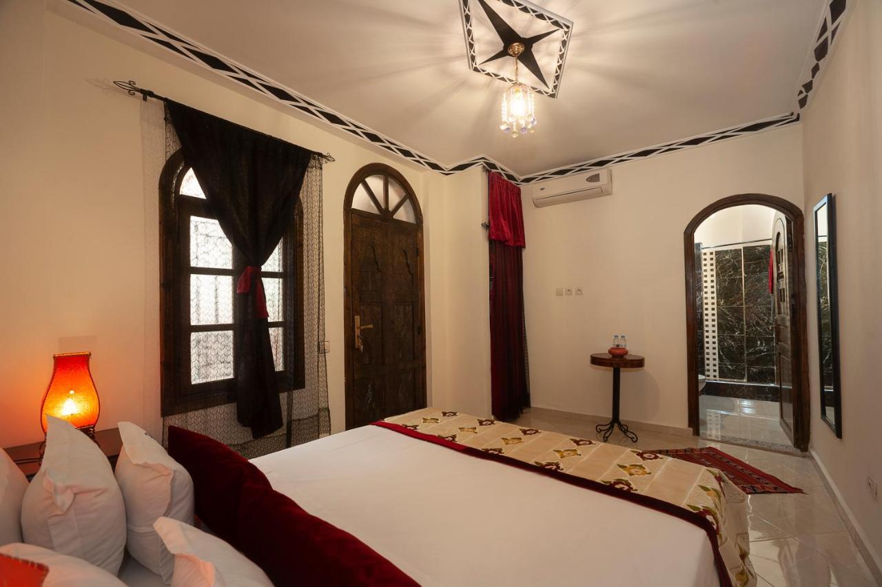 Riad De La Semaine Marrakesh Luaran gambar